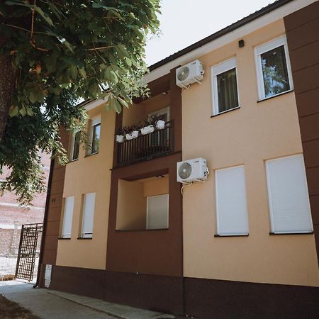 Apartman K29 Sombor Bagian luar foto